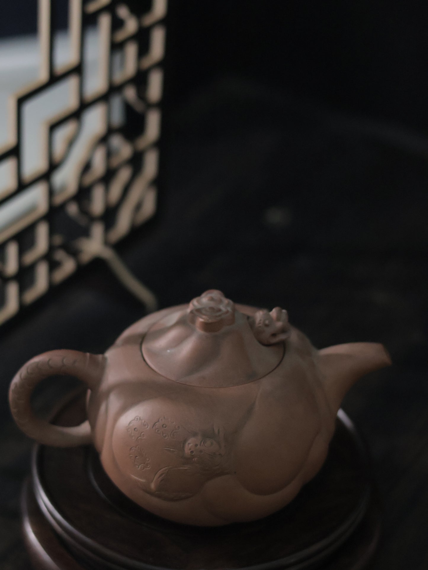 1950s Vintage Chinese Rare Yixing Zisha Purple Clay Pottery Teapot with Dragon Motif